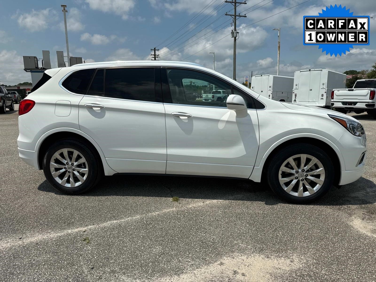 2018 Buick Envision Essence photo 2