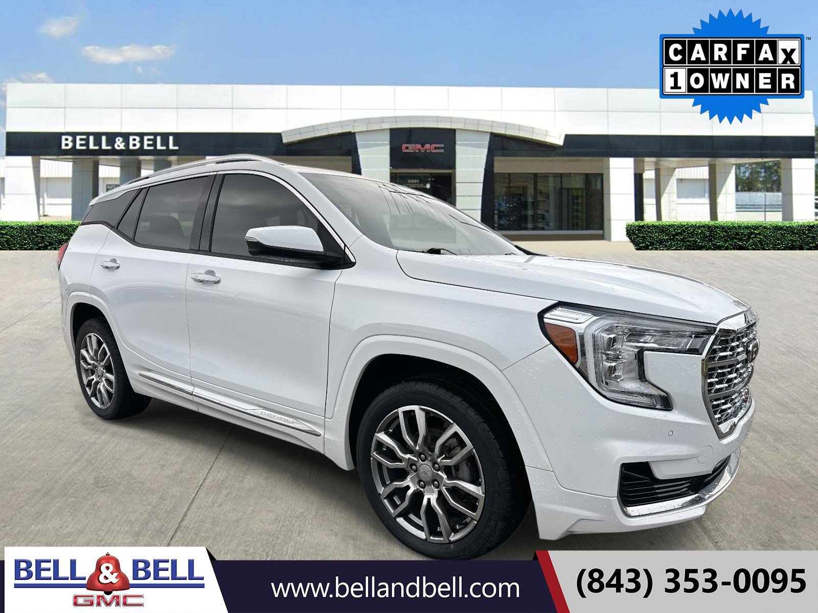 2022 GMC Terrain Denali's photo