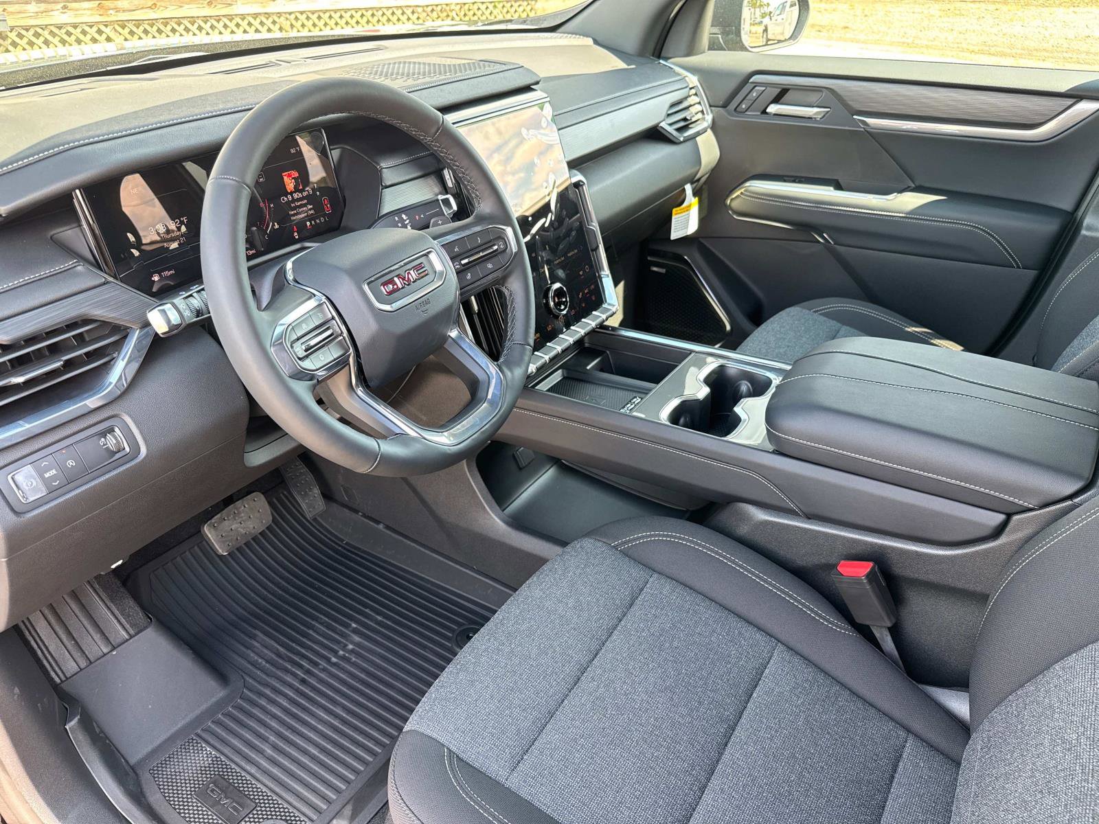 2026 GMC Acadia Elevation - Photo 25