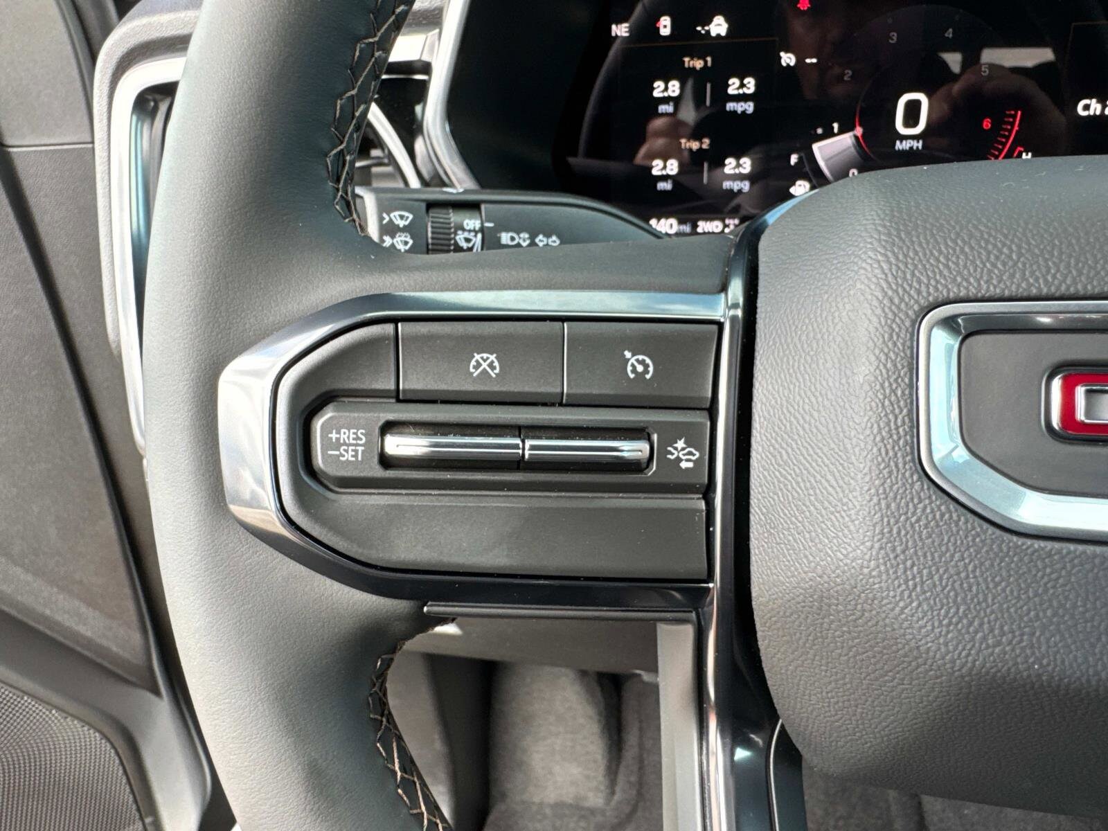 2025 GMC Canyon AT4 - Photo 36