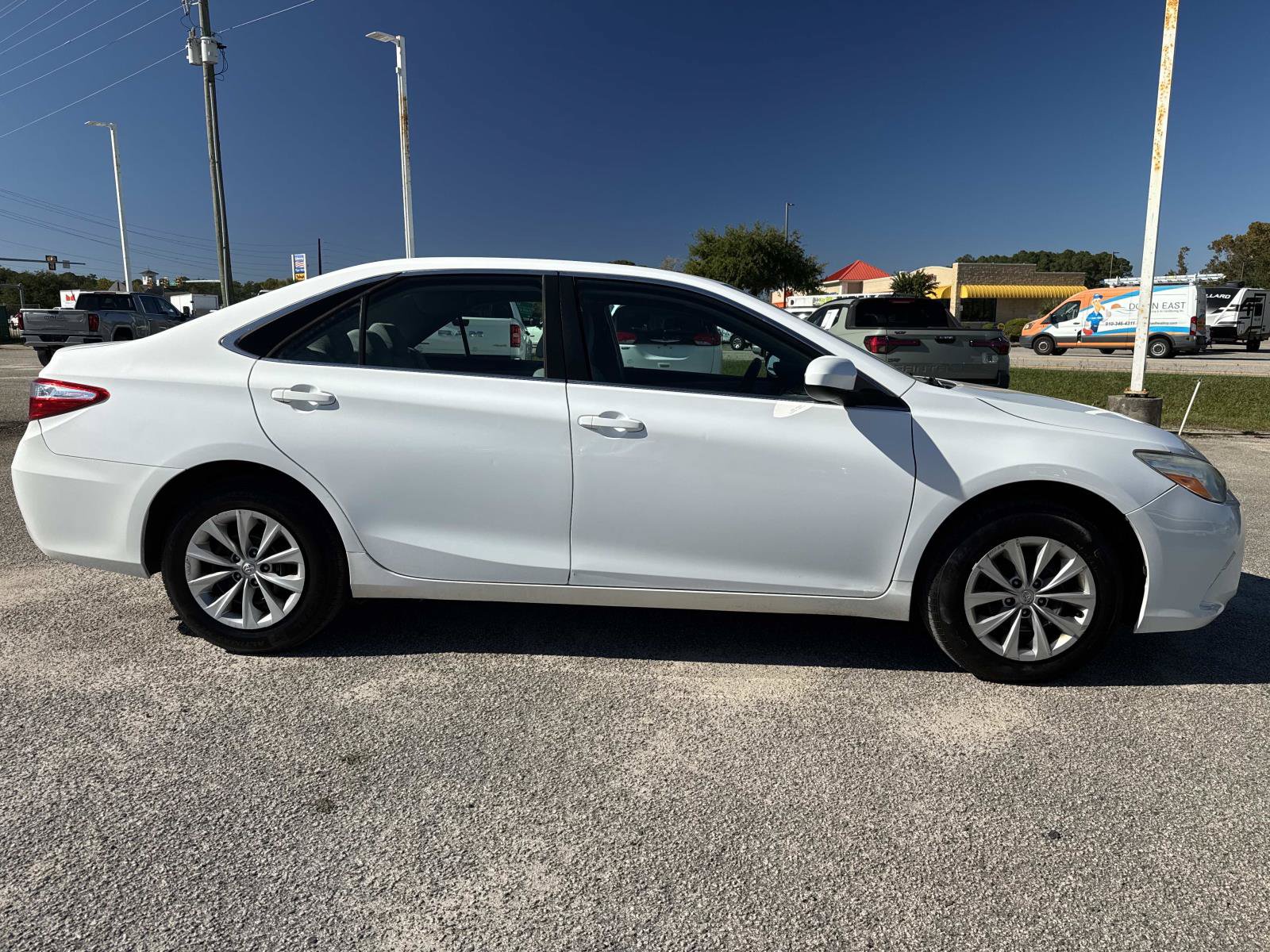 Used 2017 Toyota Camry LE with VIN 4T1BF1FK7HU634525 for sale in Little River, SC