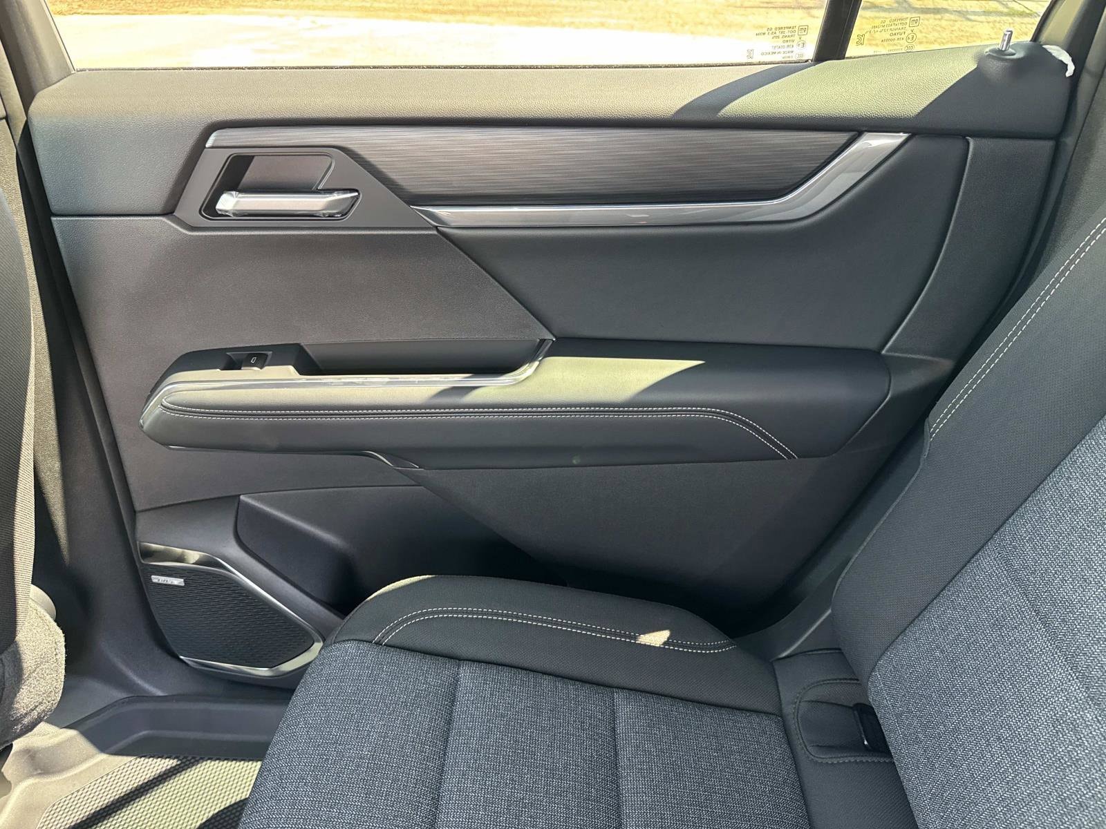 2026 GMC Acadia Elevation - Photo 16