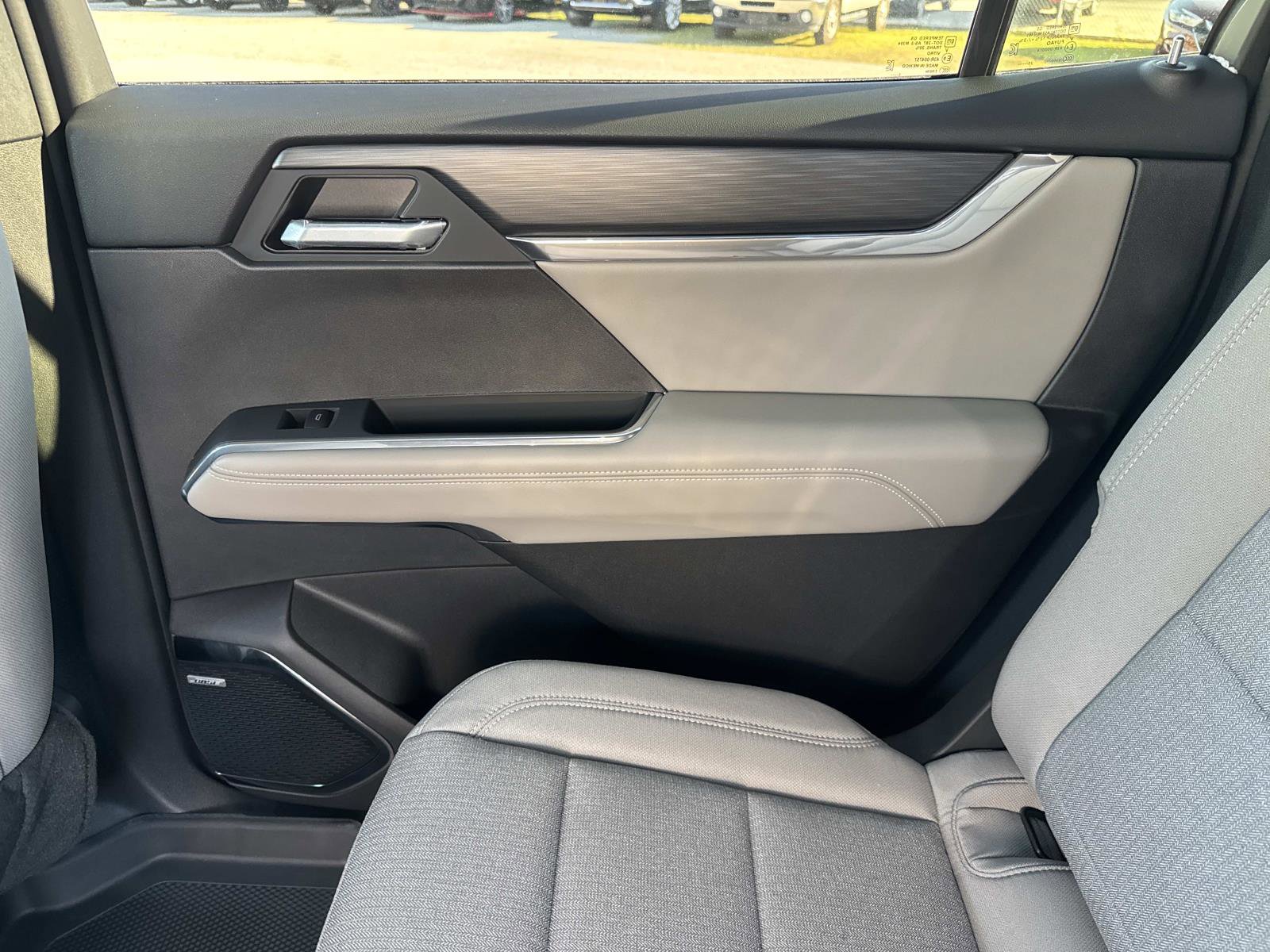 2026 GMC Acadia Elevation - Photo 16