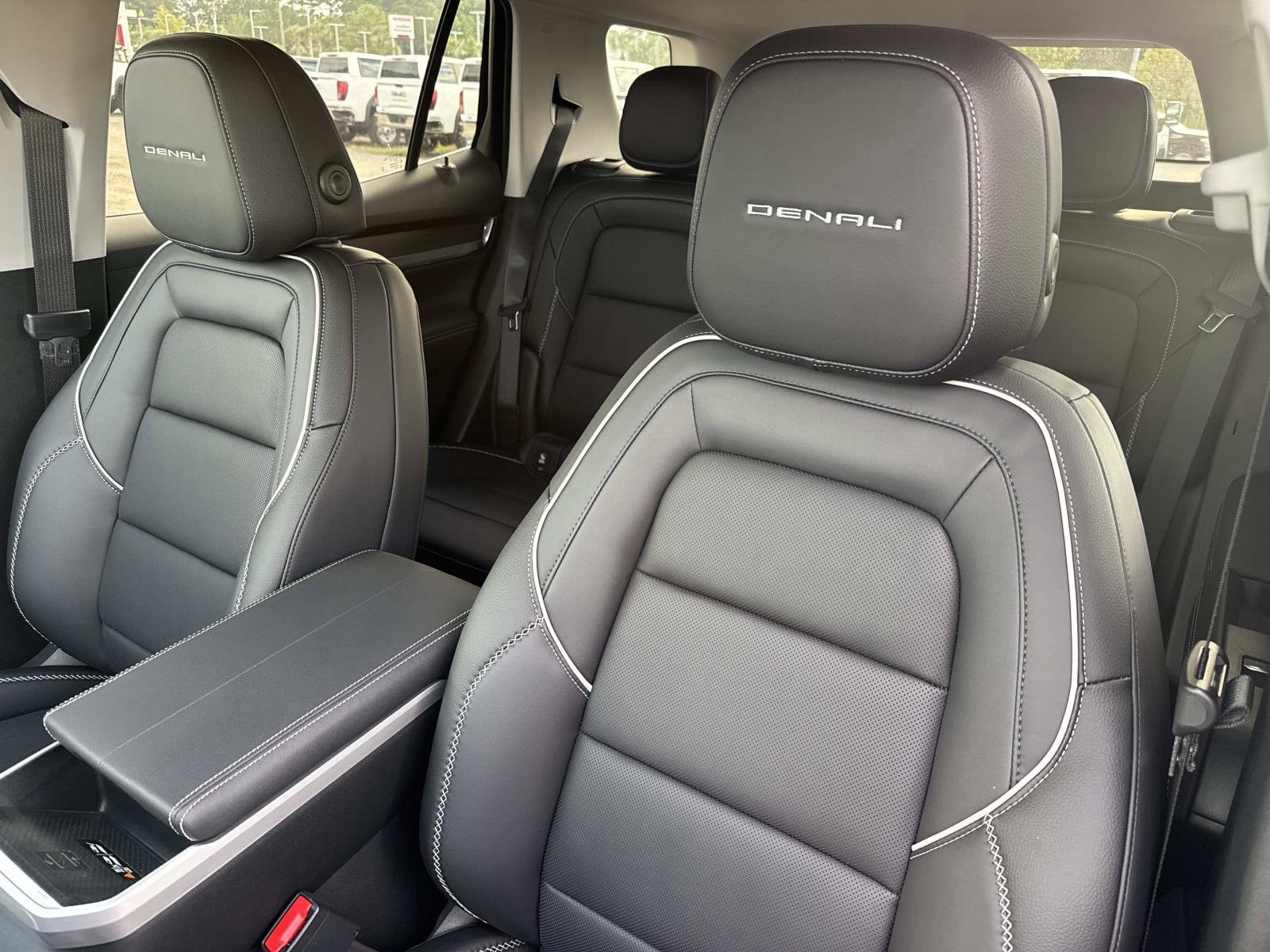 2027 GMC Terrain Denali - Photo 22