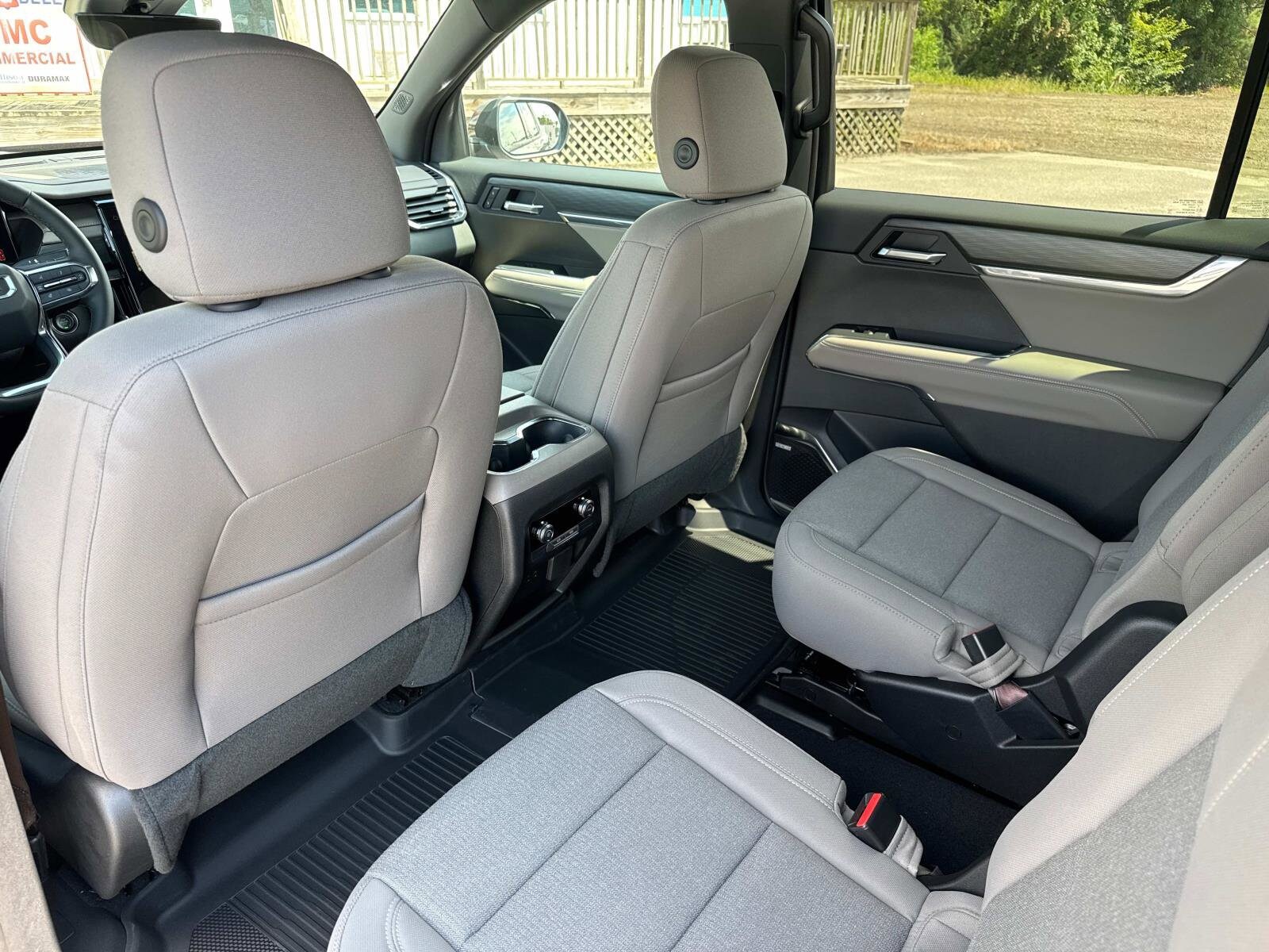 2026 GMC Acadia Elevation - Photo 15