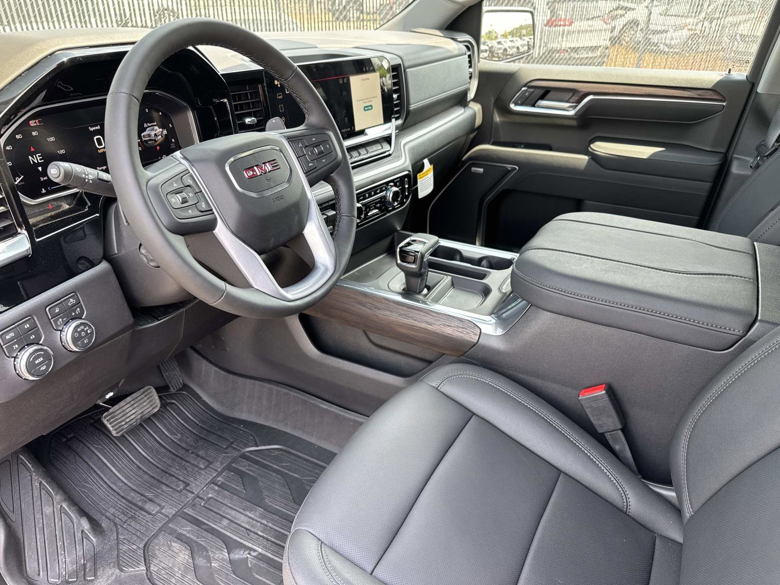 2026 GMC Sierra 1500 SLT - Photo 27