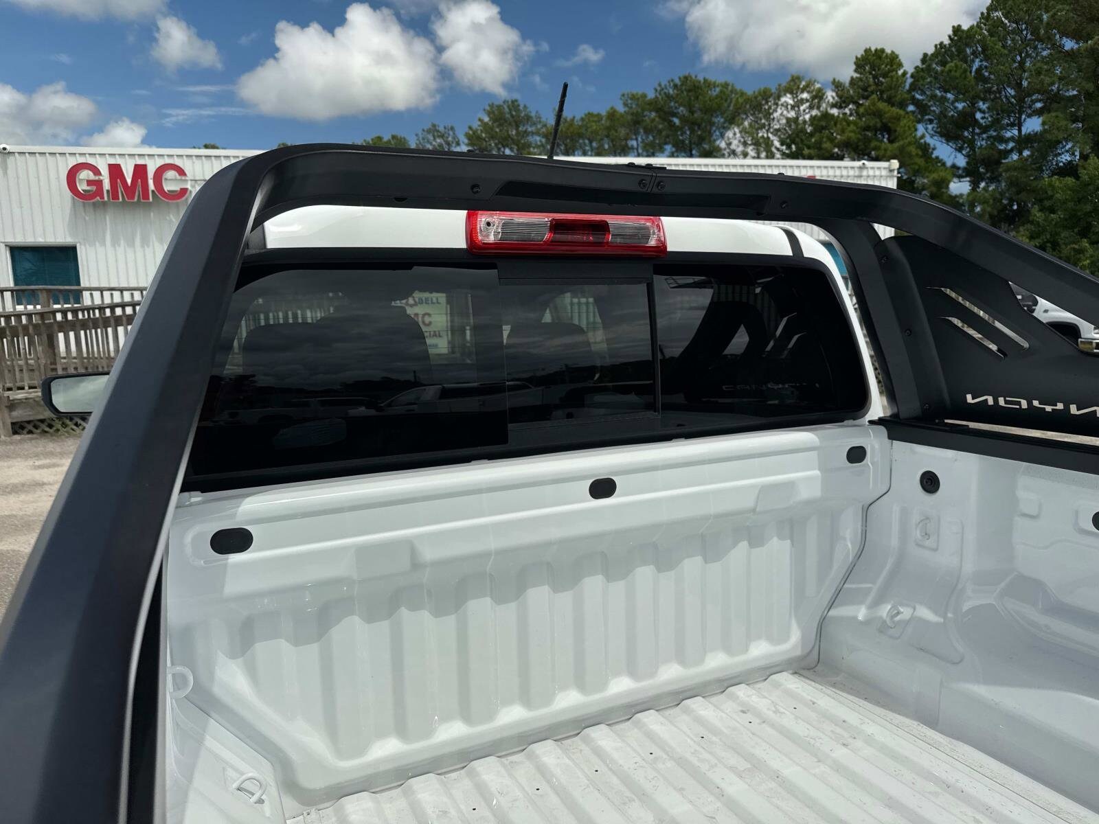 2025 GMC Canyon AT4 - Photo 12