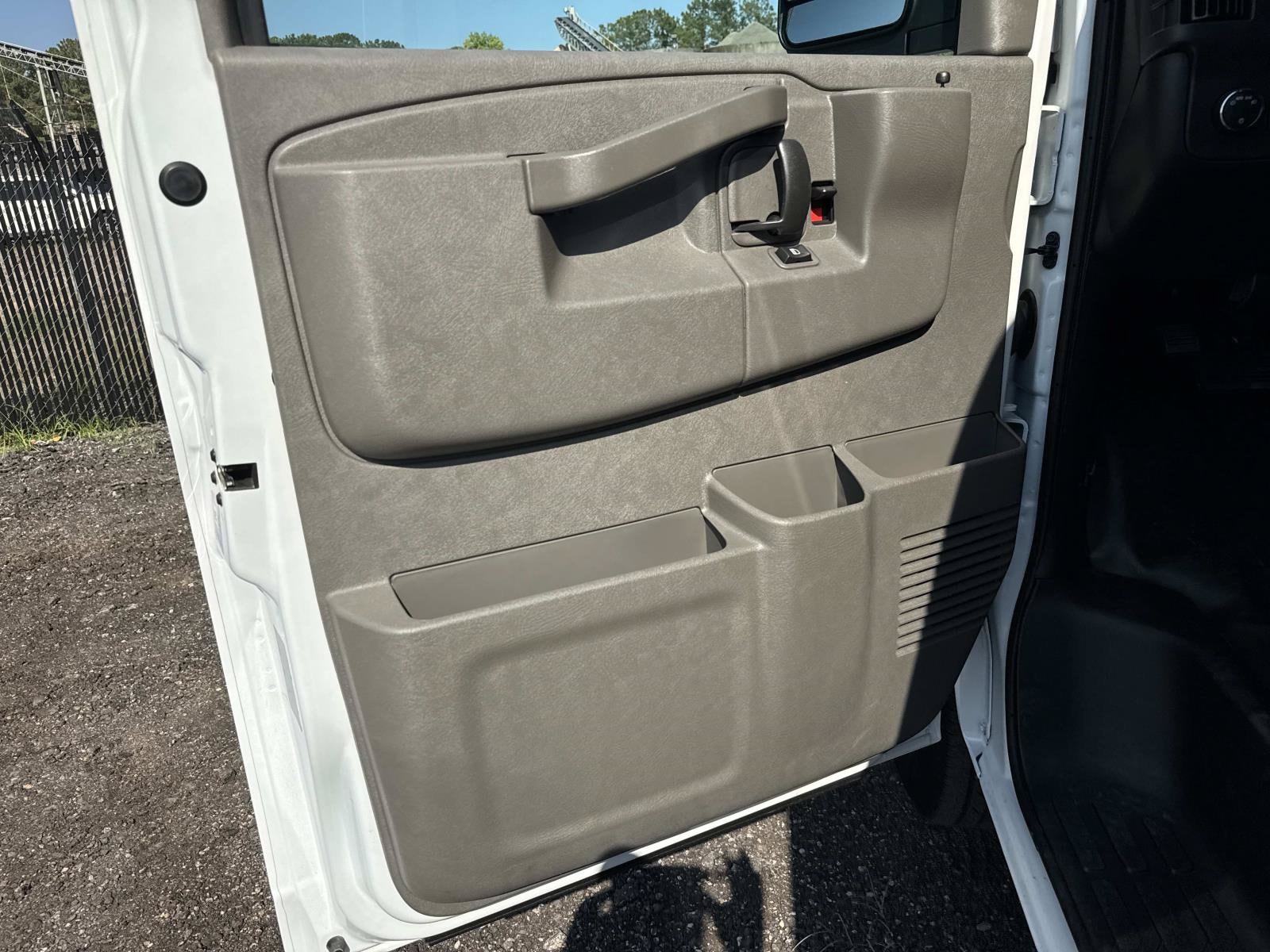 2026 GMC Savana Cargo Work Van - Photo 17