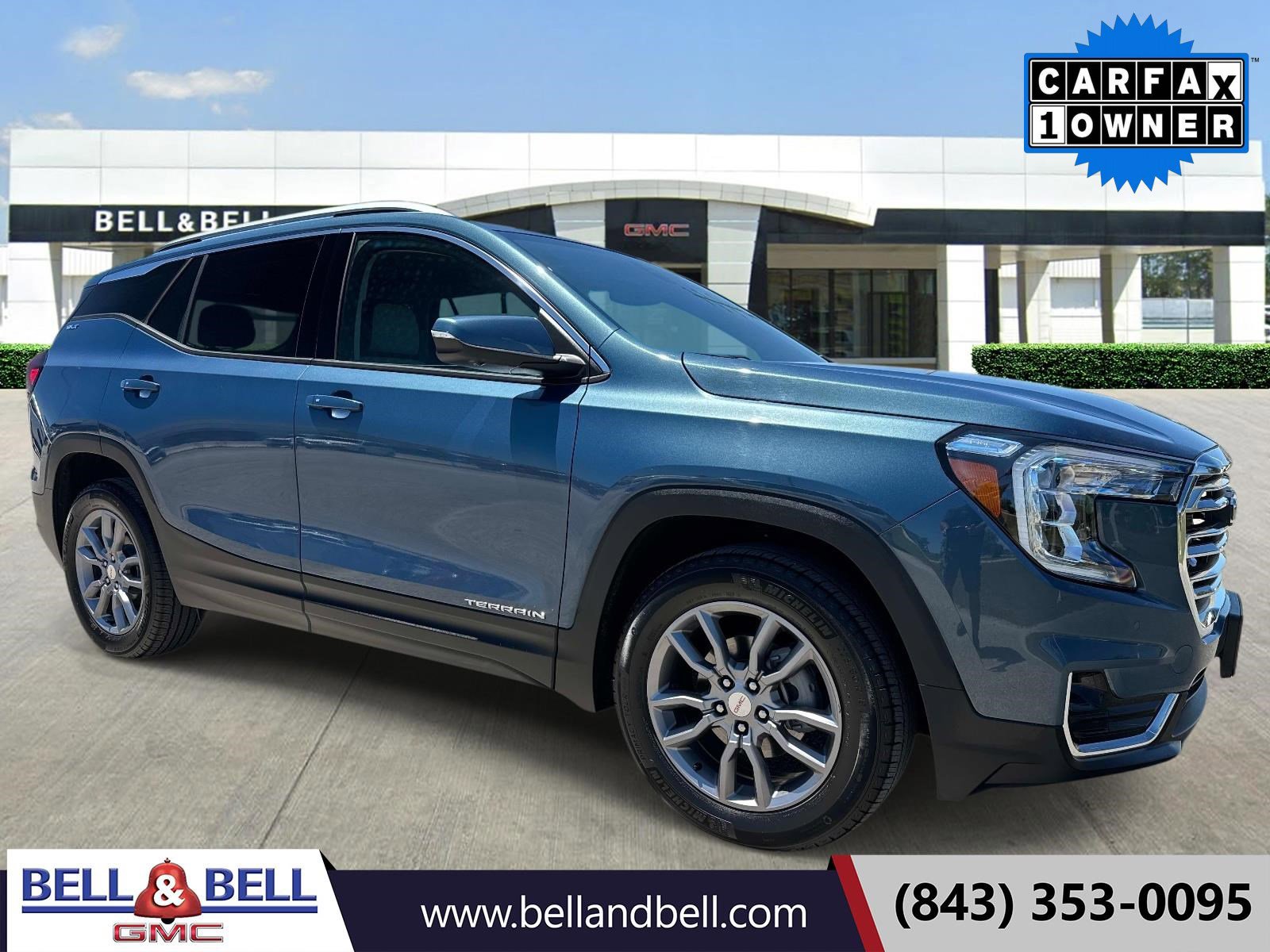 2024 GMC Terrain SLT AWD's photo