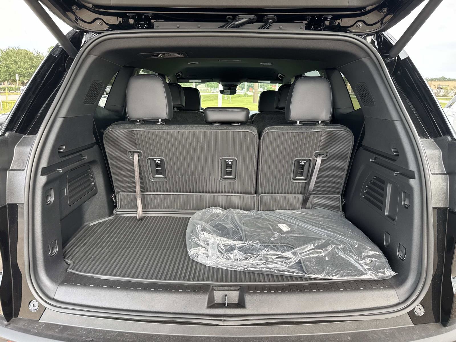 2026 GMC Acadia Elevation - Photo 11