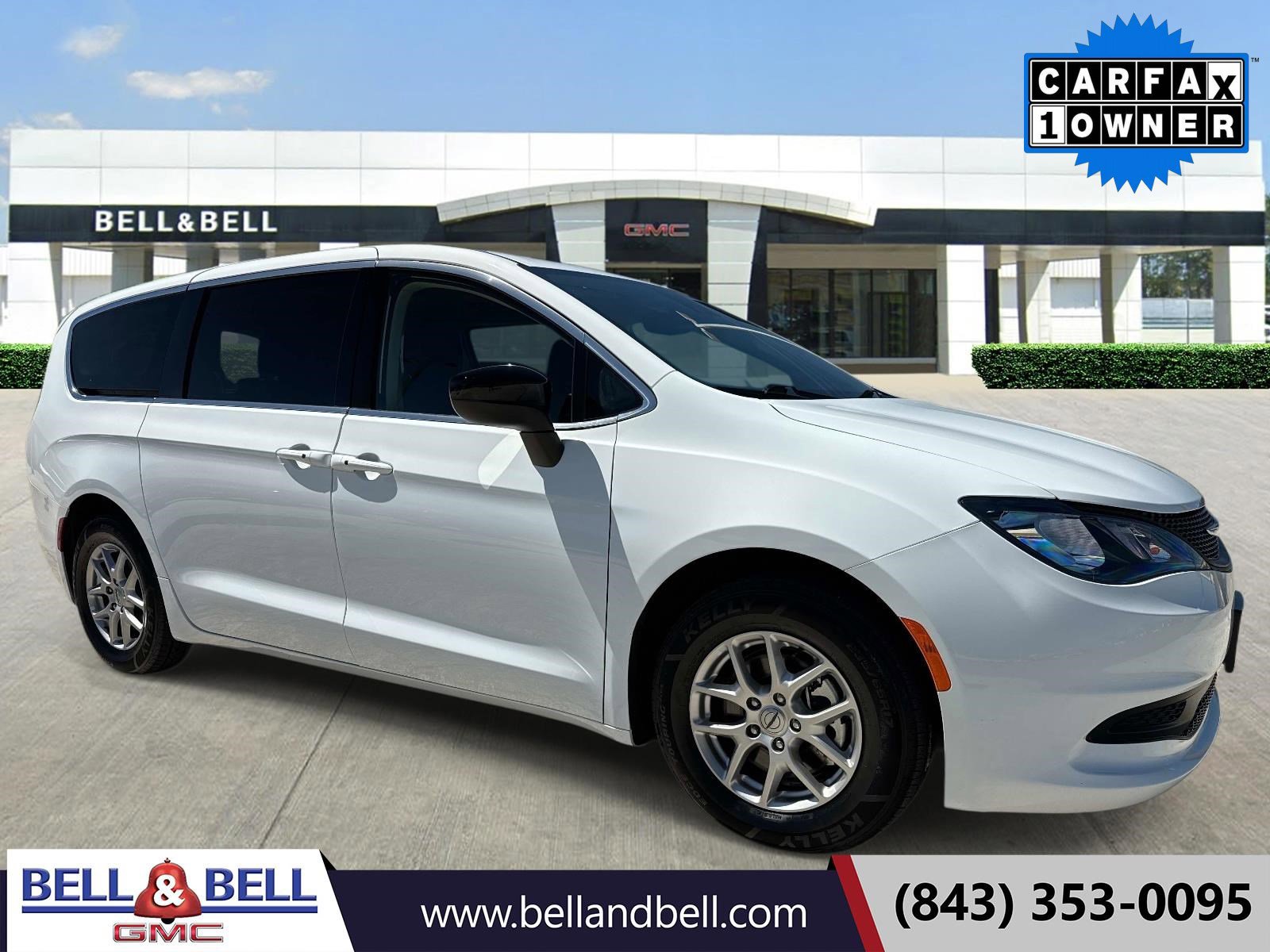 2024 Chrysler Voyager LX