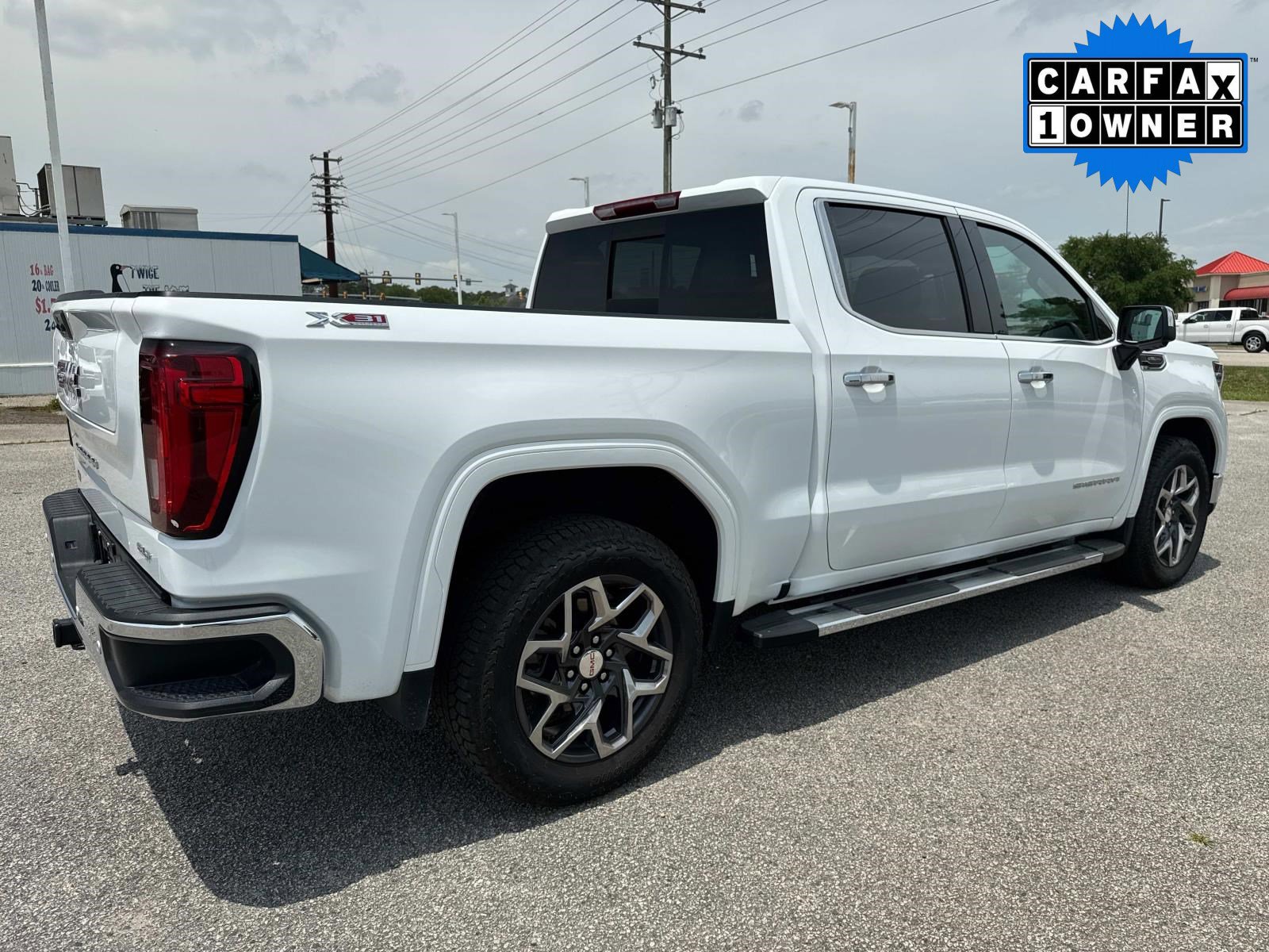 2024 Gmc Sierra 1500 SLT photo 3