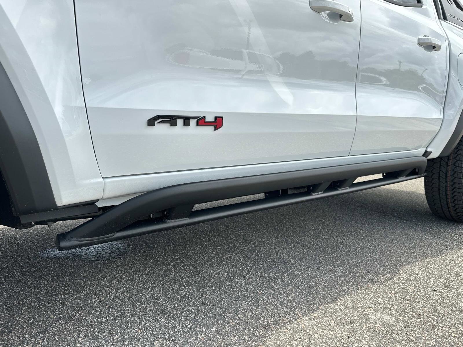 2025 GMC Canyon AT4 - Photo 11