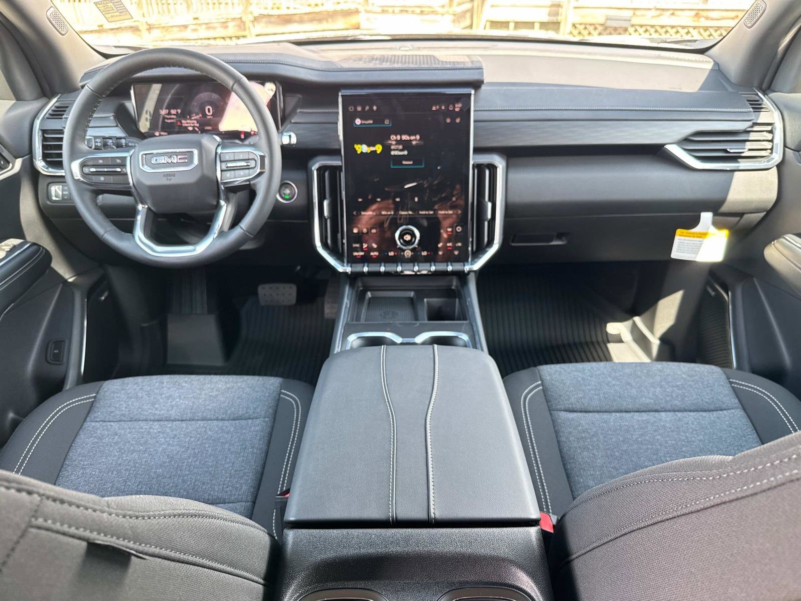 2026 GMC Acadia Elevation - Photo 17