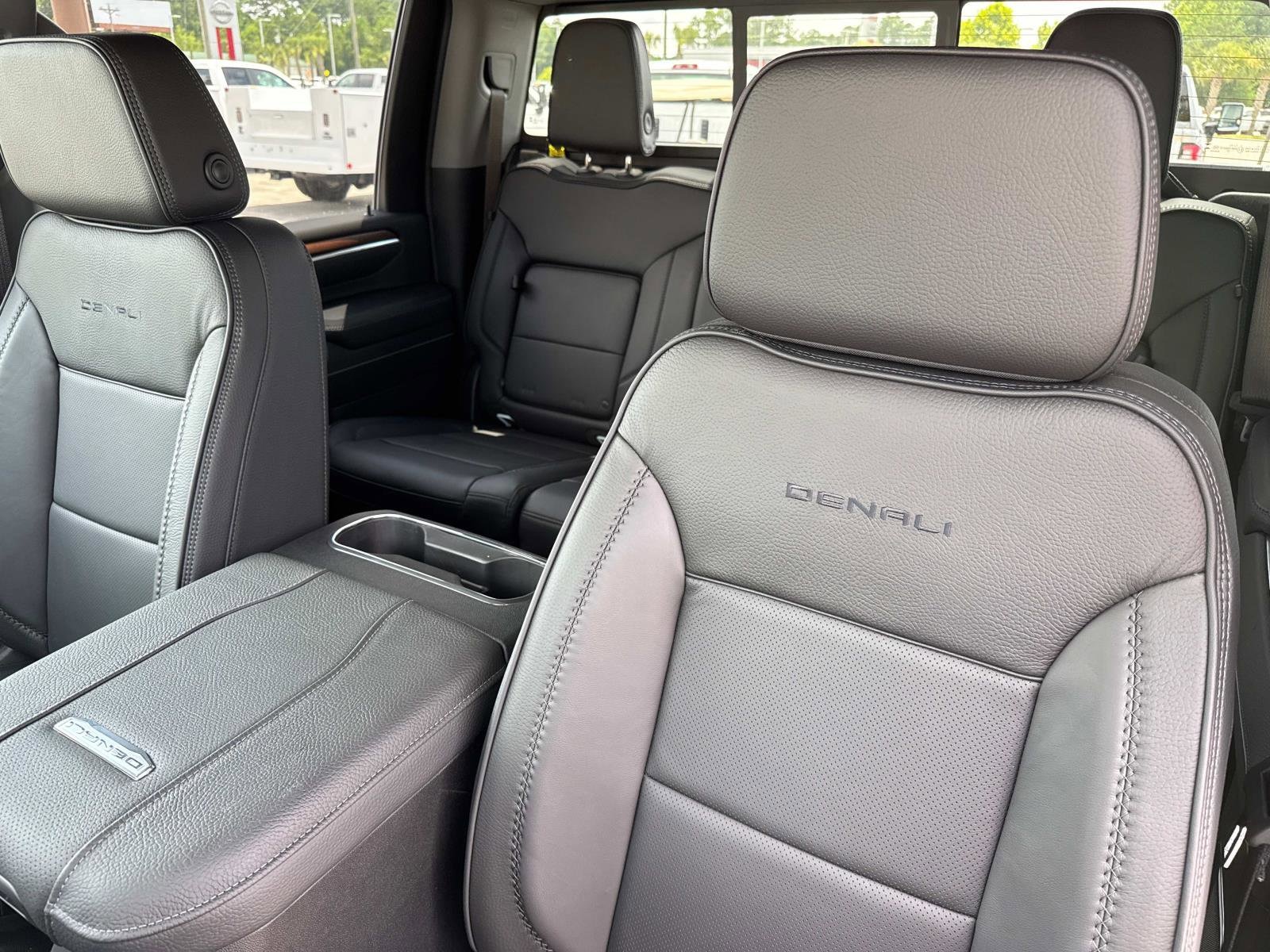 2025 GMC Sierra 2500HD Denali - Photo 26