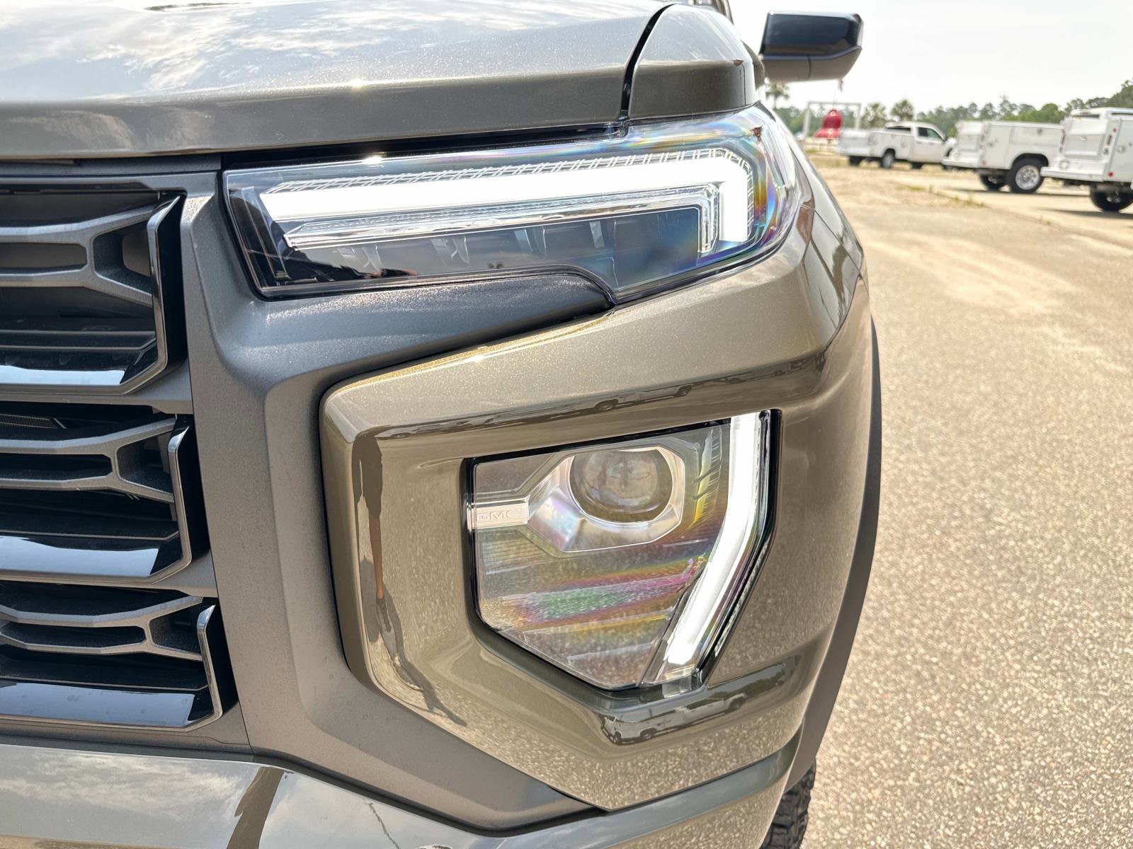 2025 GMC Canyon Elevation - Photo 9