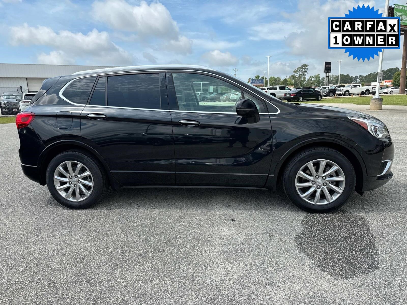 2020 Buick Envision Essence photo 2
