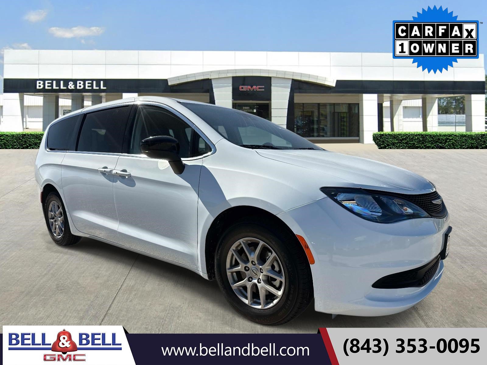 2024 Chrysler Voyager