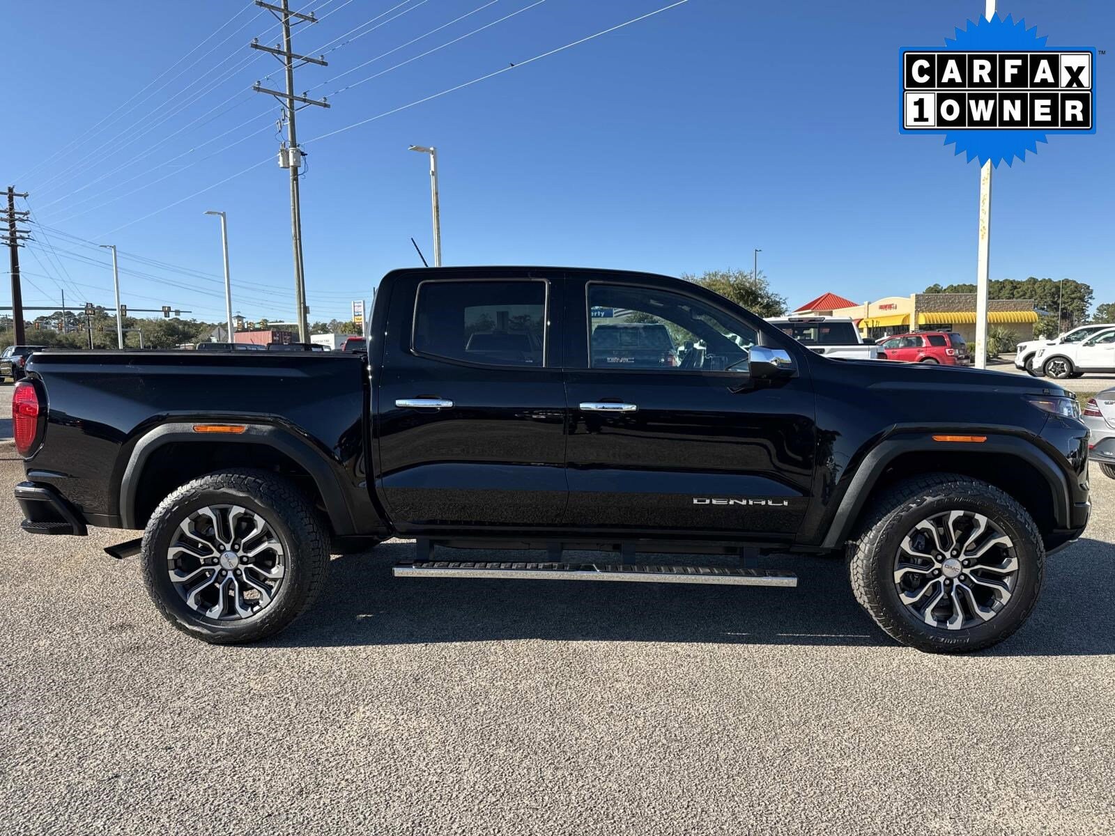 2025 Gmc Canyon Denali photo 2