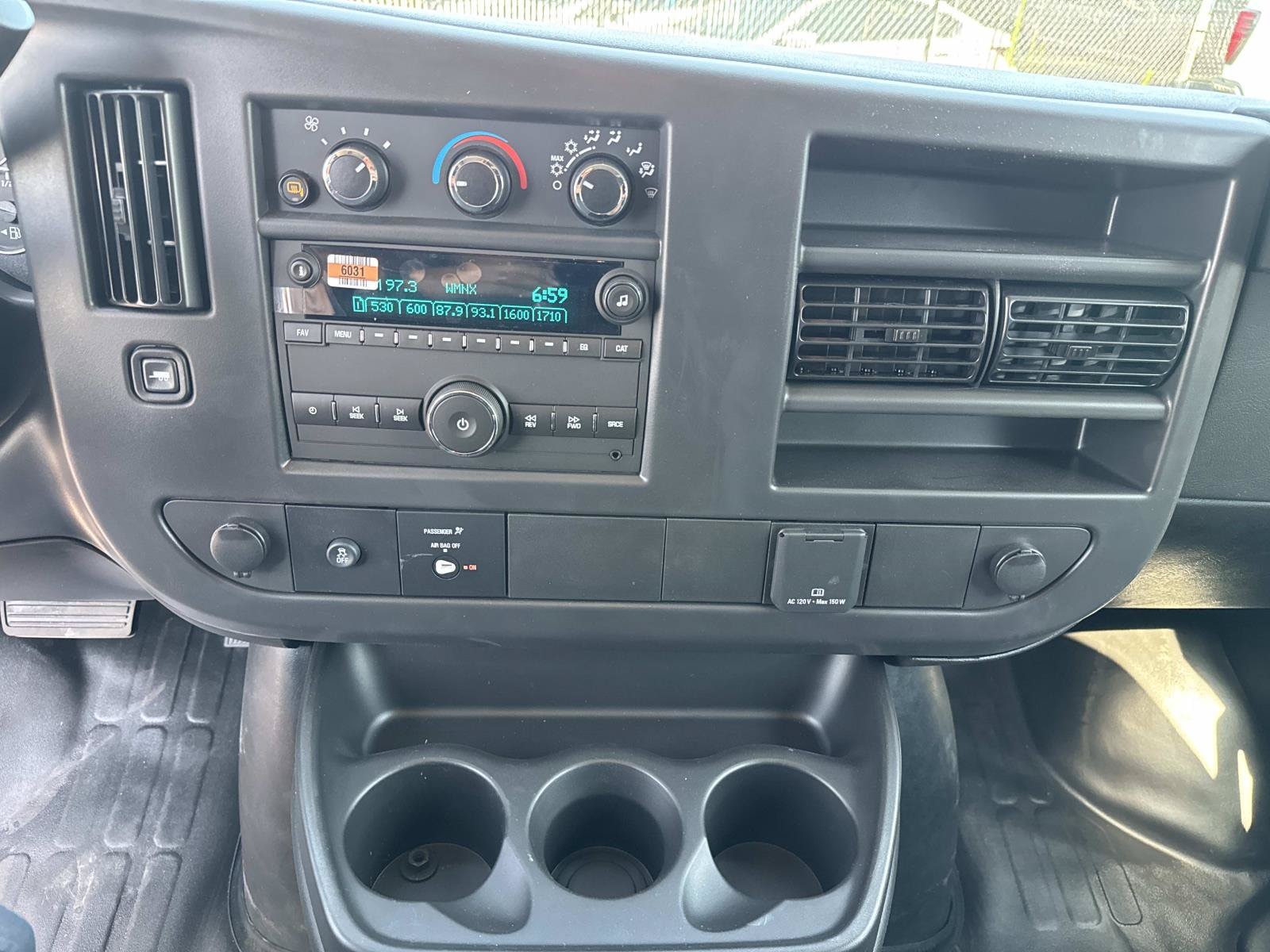2026 GMC Savana Cargo Work Van - Photo 24