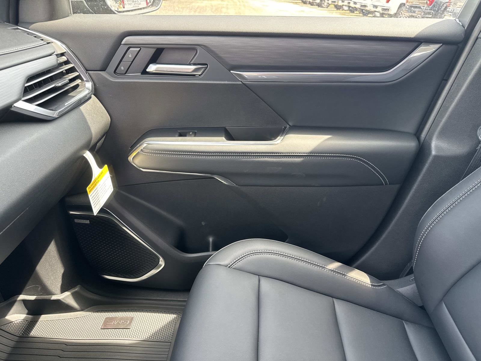 2026 GMC Acadia Elevation - Photo 26