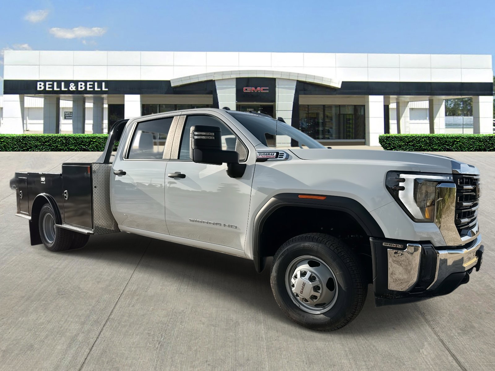 2026 GMC Sierra 3500 Chassis Cab Pro's photo