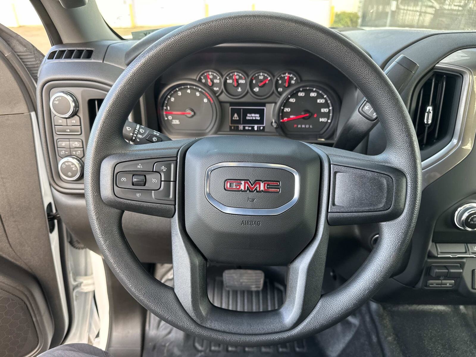 2025 GMC Sierra 3500HD Pro - Photo 26
