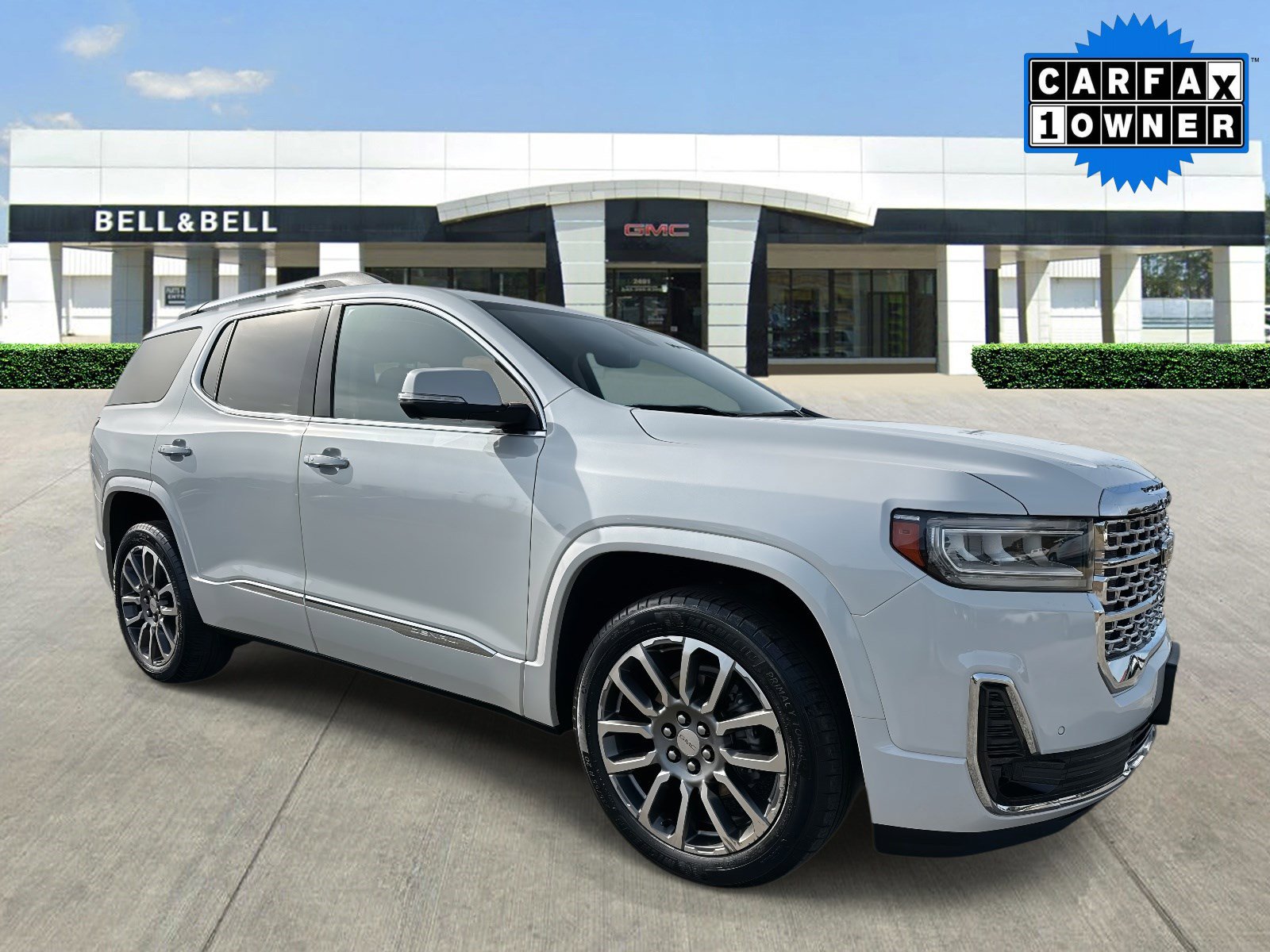 2021 GMC Acadia Denali's photo