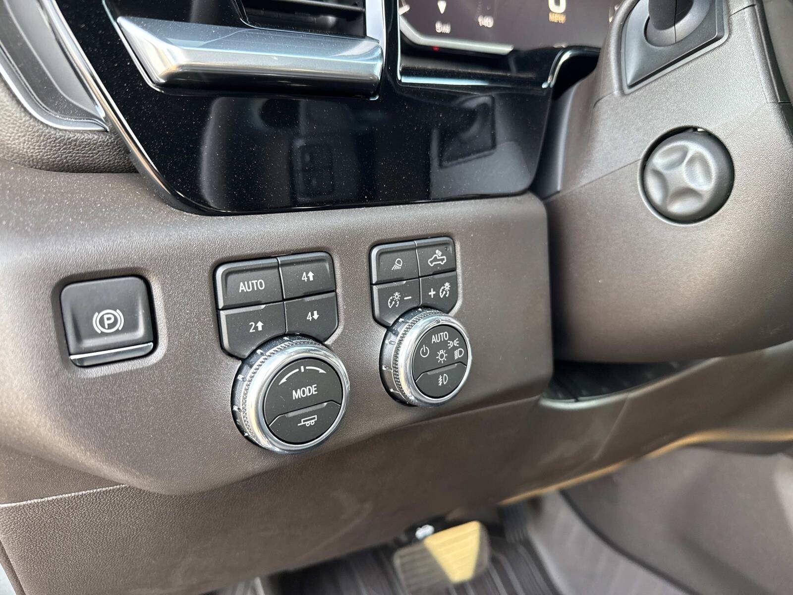 2026 GMC Sierra 1500 SLT - Photo 37