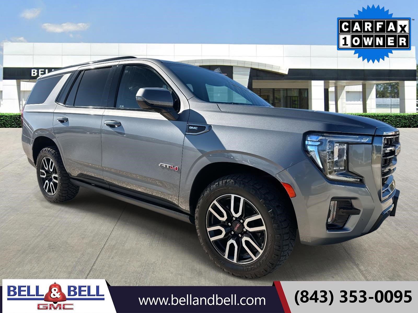 2022 GMC Yukon AT4's photo