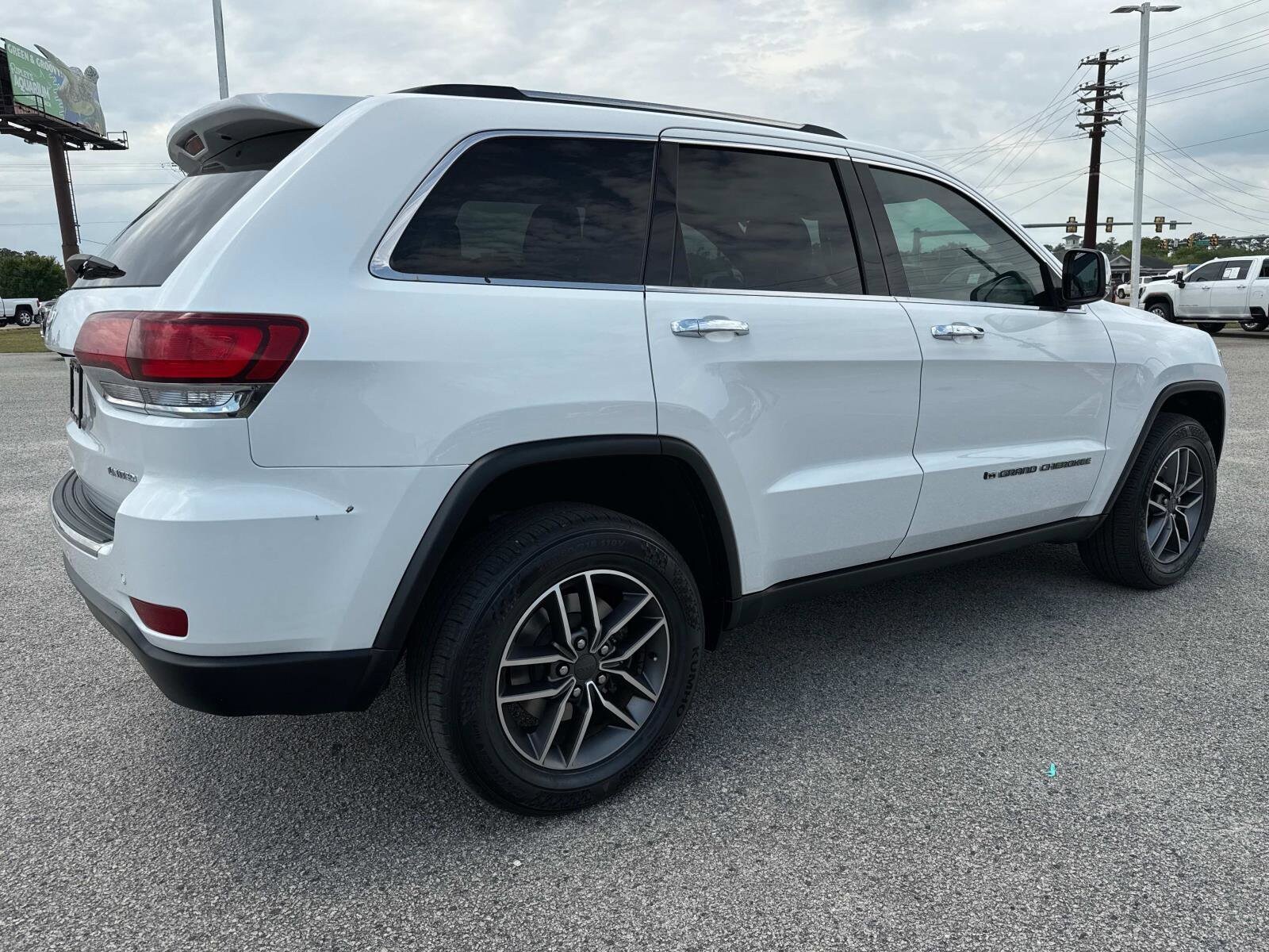 2022 Jeep Grand Cherokee Limited photo 3