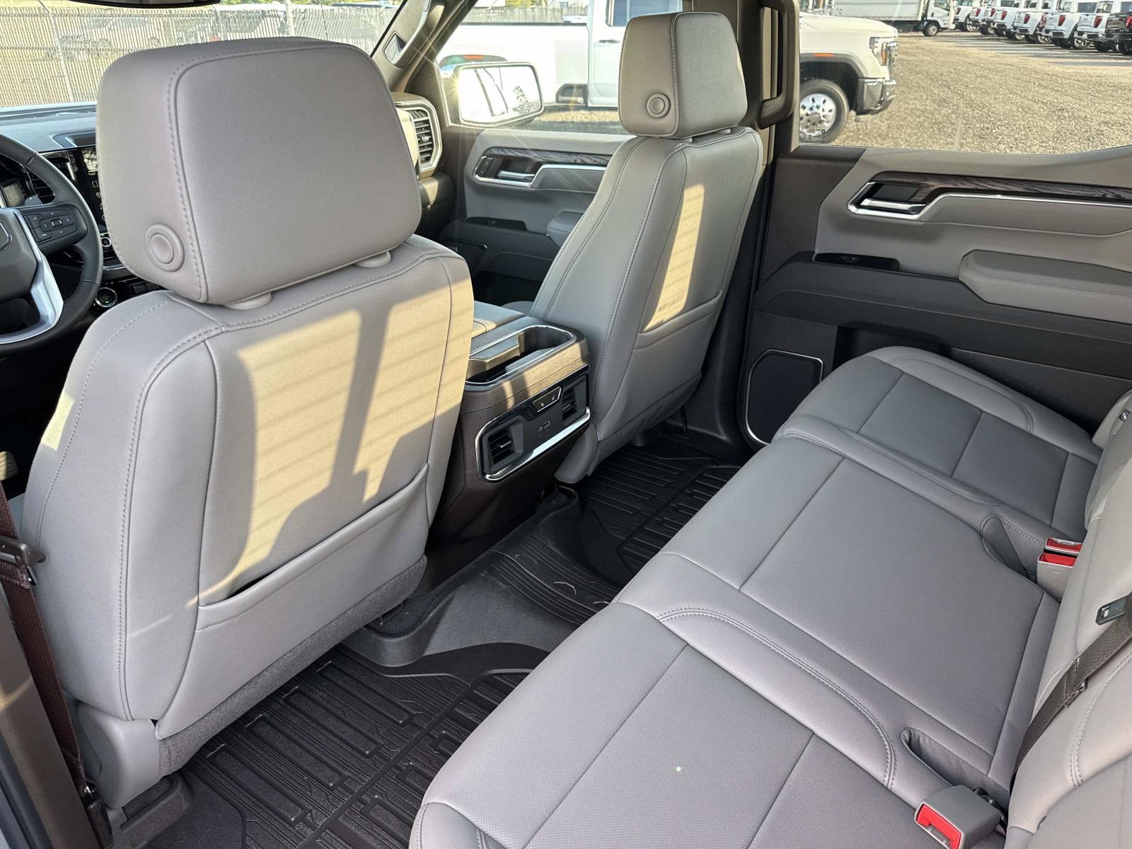 2026 GMC Sierra 1500 SLT - Photo 16
