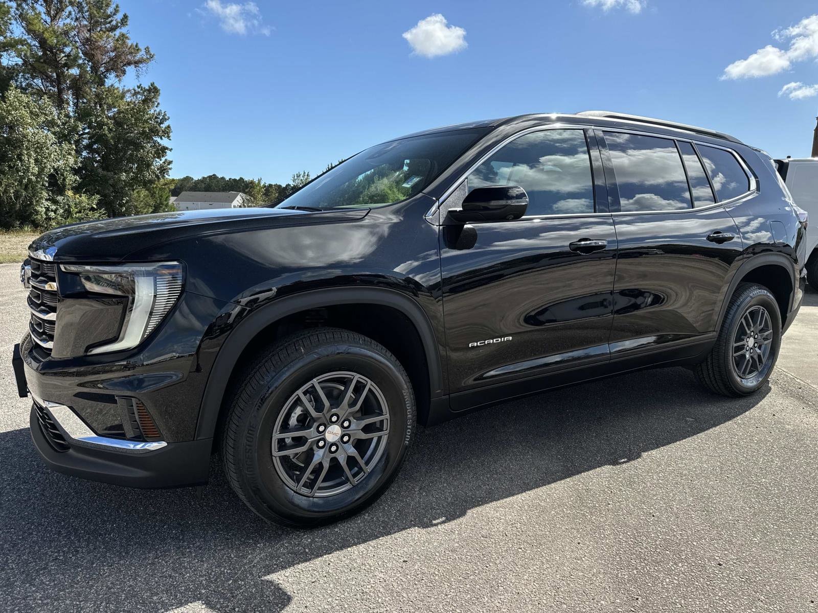 2026 GMC Acadia Elevation - Photo 7