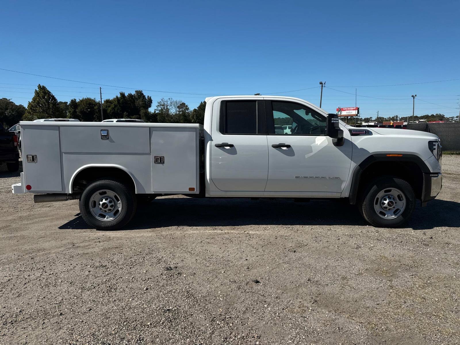 2024 Gmc Sierra 2500 HD Pro photo 2