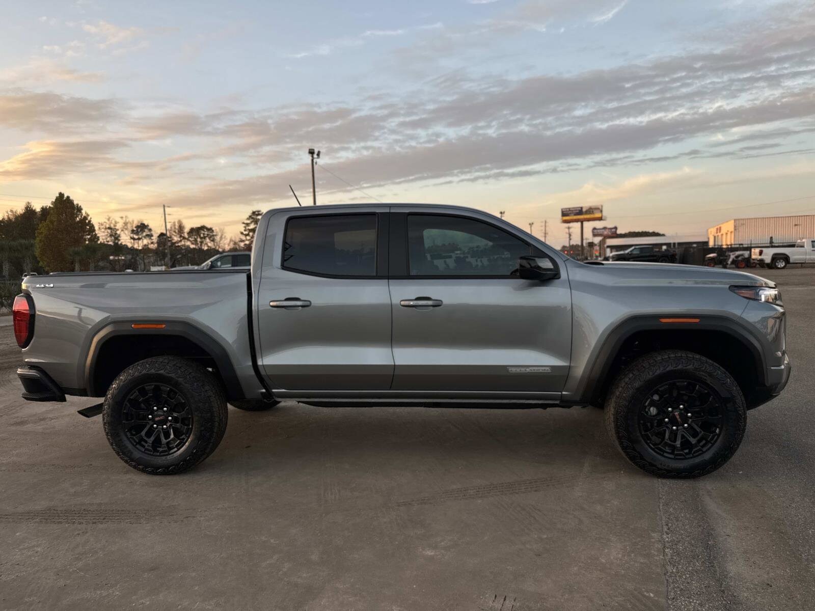 2026 Gmc Canyon Elevation photo 2