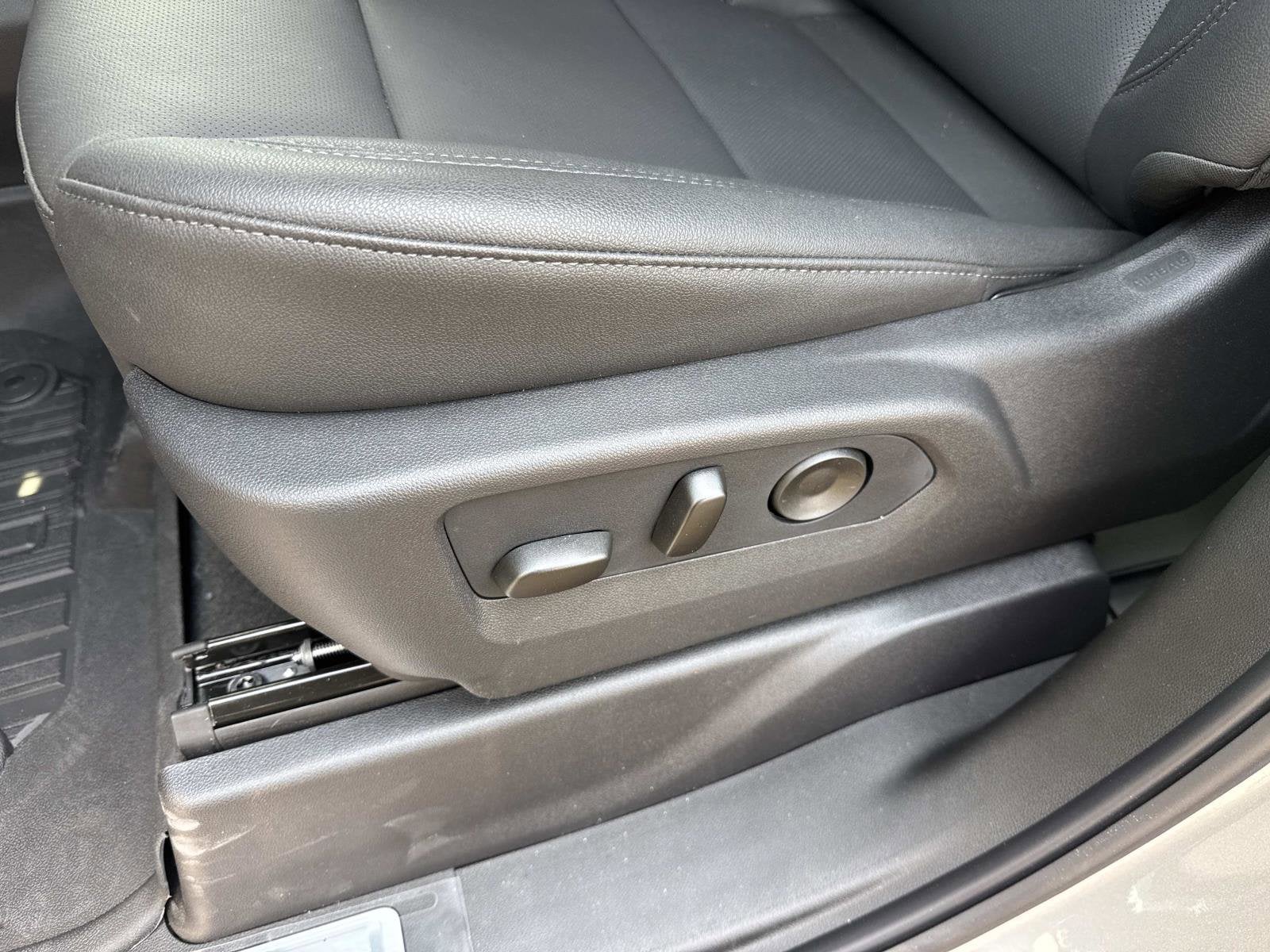 2026 GMC Sierra 1500 SLT - Photo 25