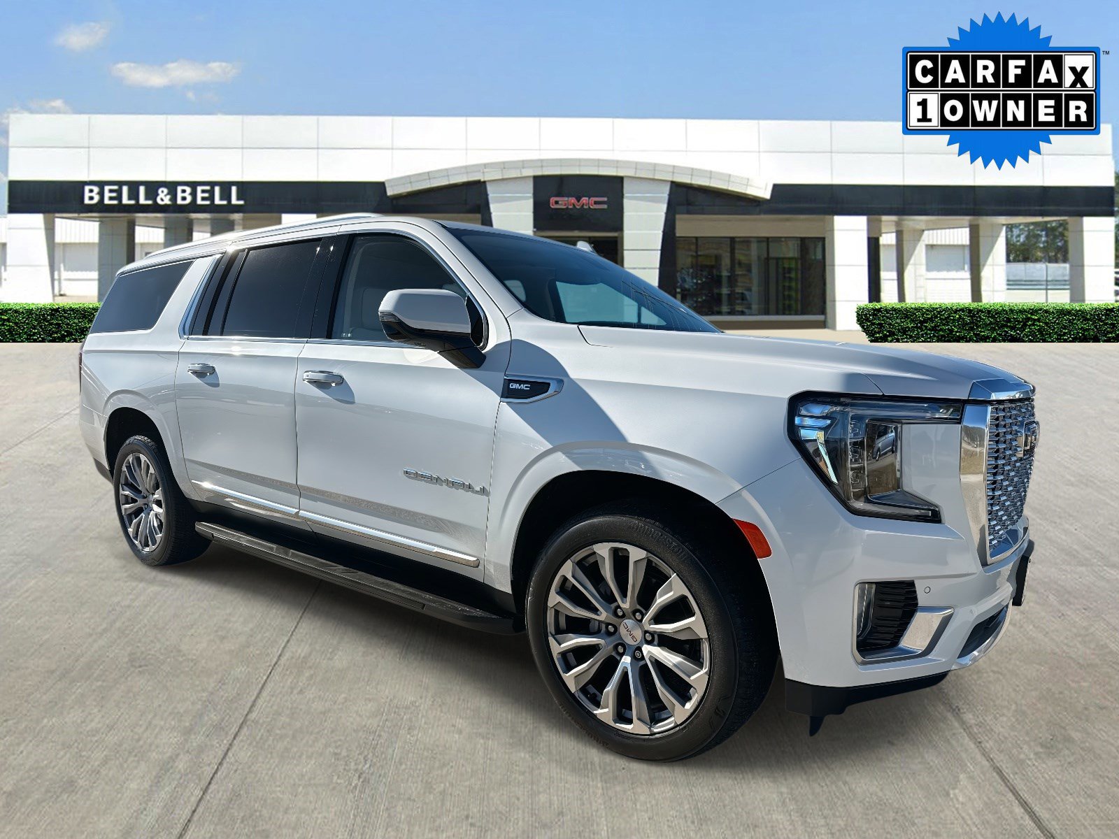 2021 GMC Yukon Denali's photo