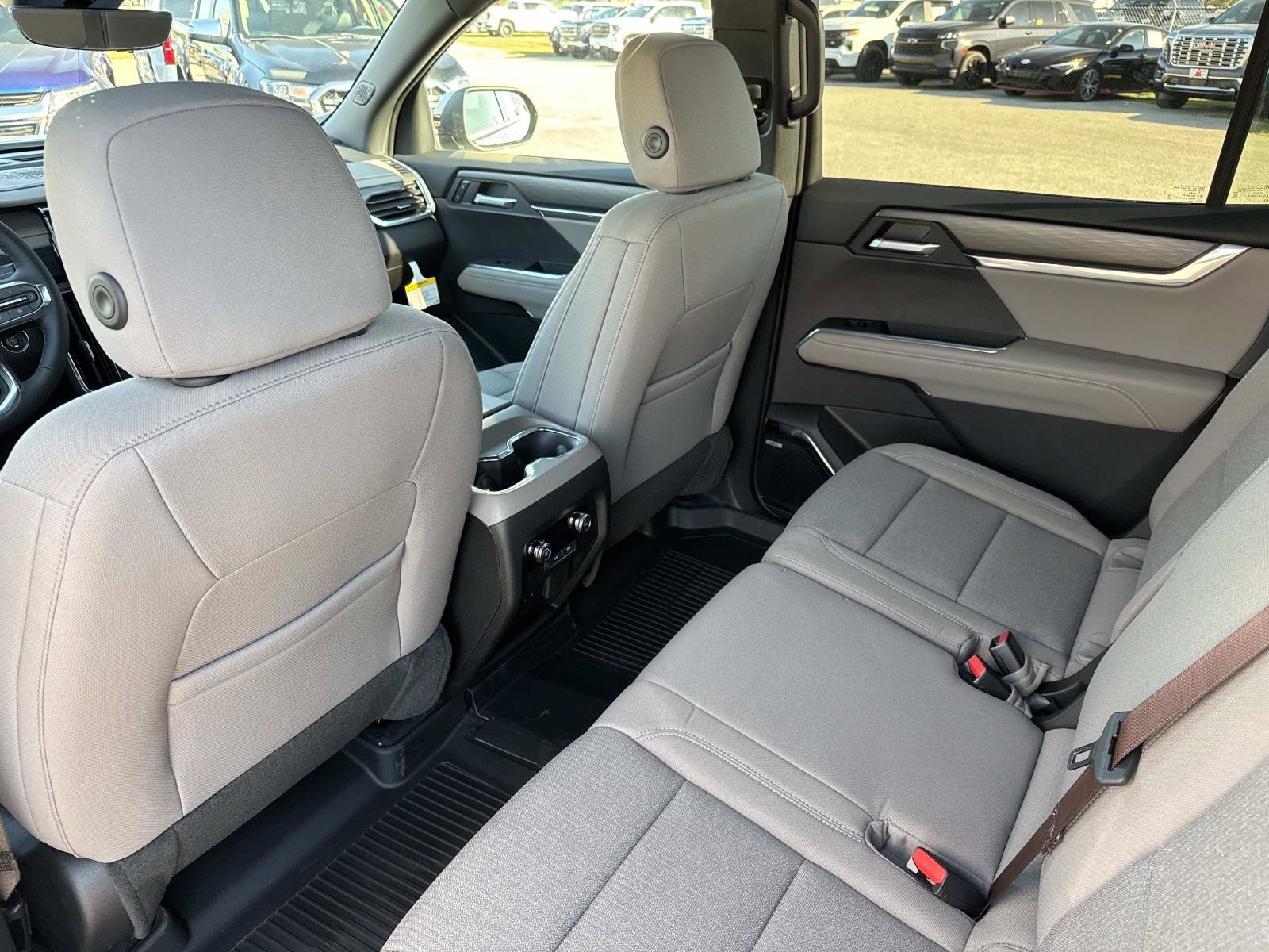 2026 GMC Acadia Elevation - Photo 15