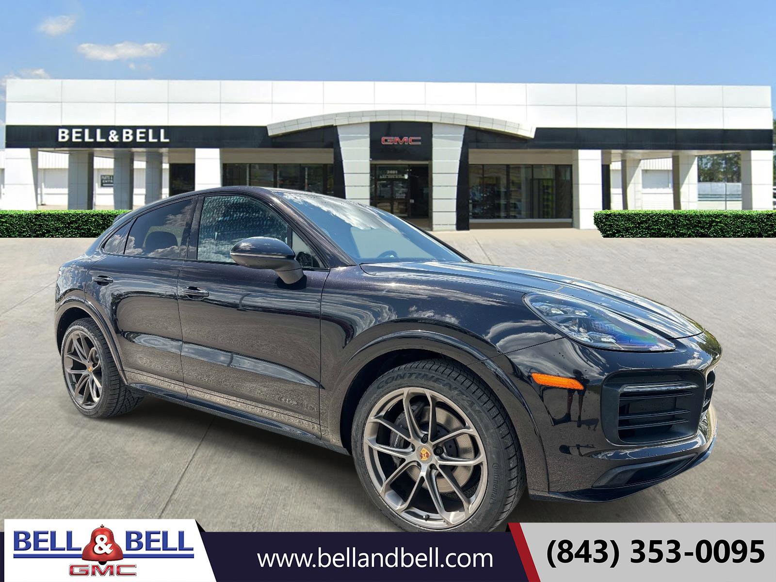 2021 Porsche Cayenne -'s photo