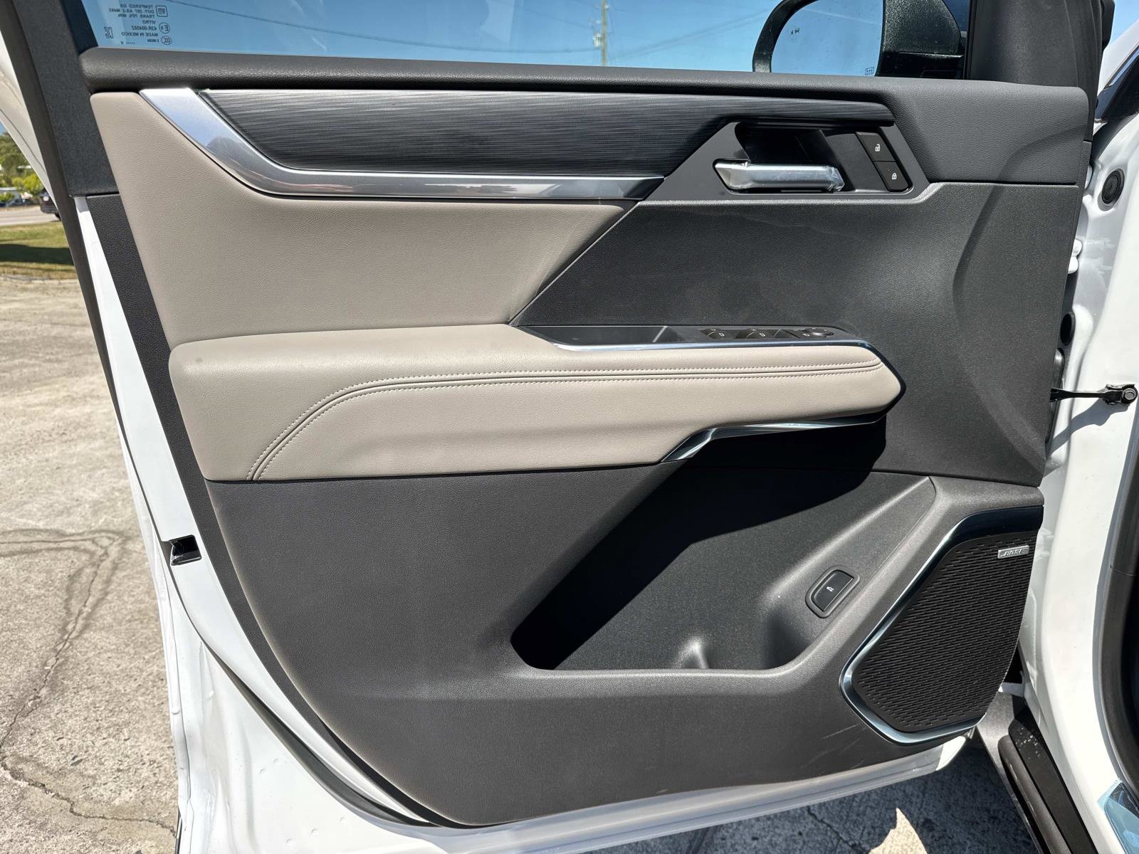 2026 GMC Acadia Elevation - Photo 19