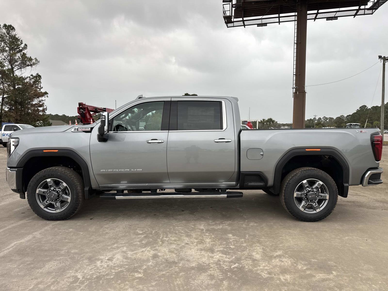 2026 GMC Sierra 2500HD SLT - Photo 6
