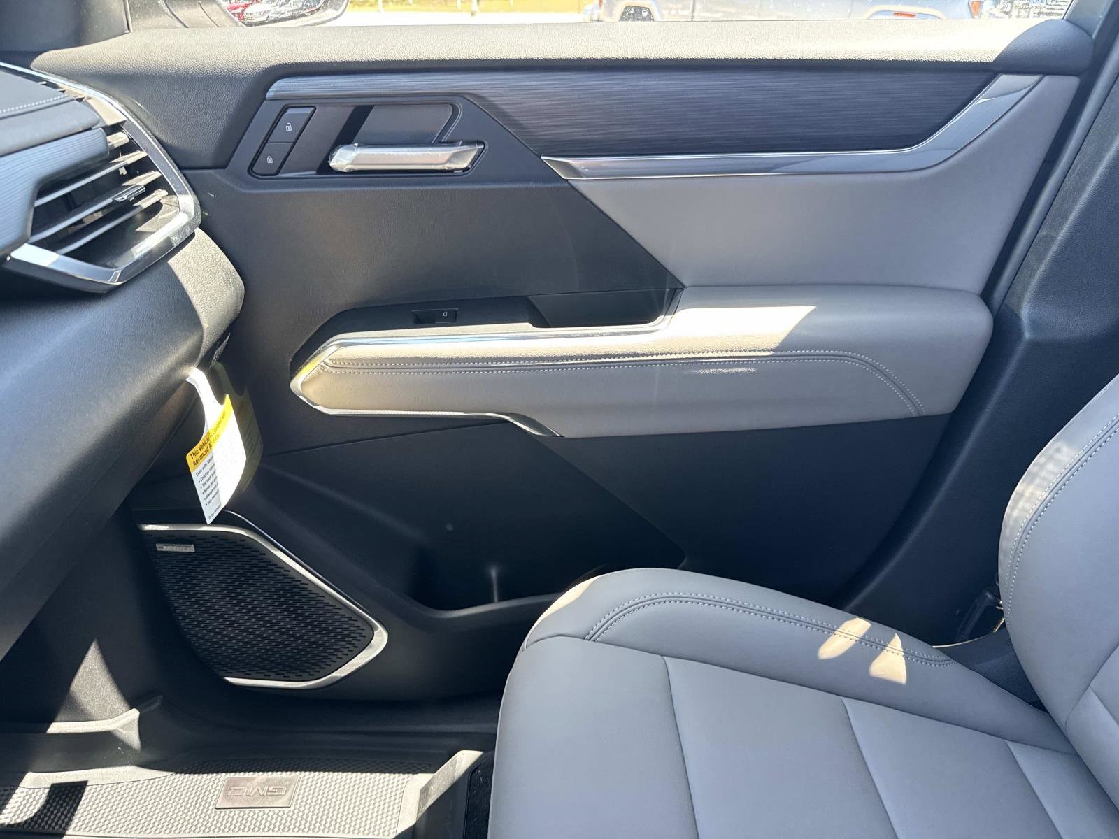 2026 GMC Acadia Elevation - Photo 26