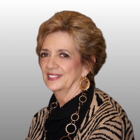 Staff member Cheryl Cox from f59d7f81c13b