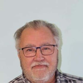 Staff member Pete Roach from a0374200fc14
