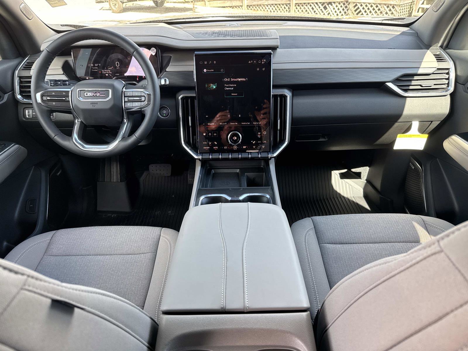2026 GMC Acadia Elevation - Photo 17
