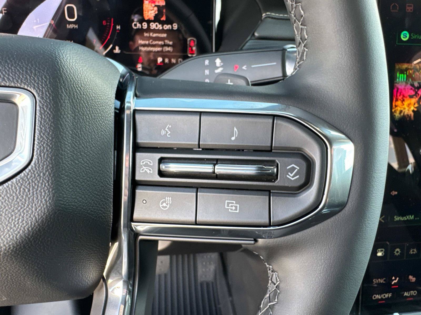 2026 GMC Acadia Elevation - Photo 33