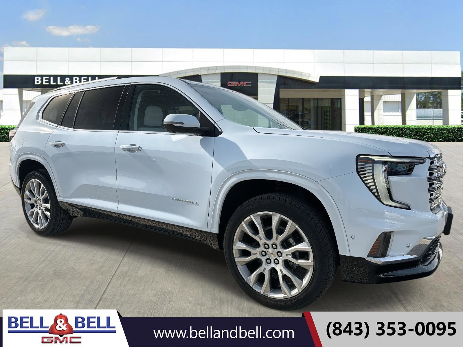 2026 GMC Acadia Denali's photo