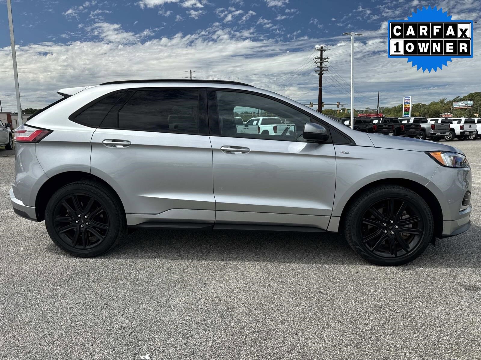 2022 Ford Edge ST-Line photo 2
