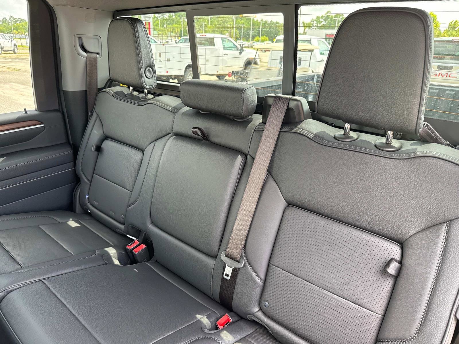 2025 GMC Sierra 2500HD Denali - Photo 16
