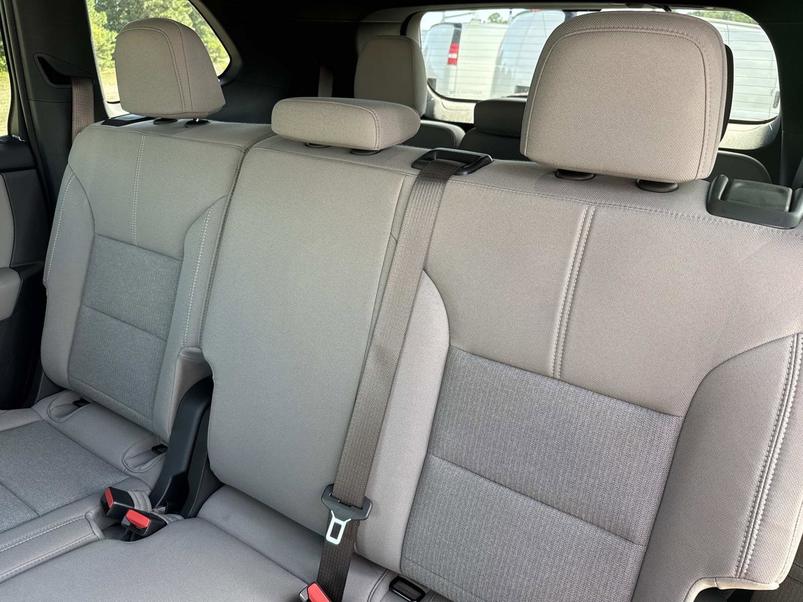 2026 GMC Acadia Elevation - Photo 14